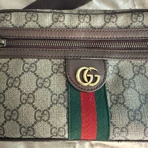 Gucci GG Supreme Belt Bag in Gray and Brown